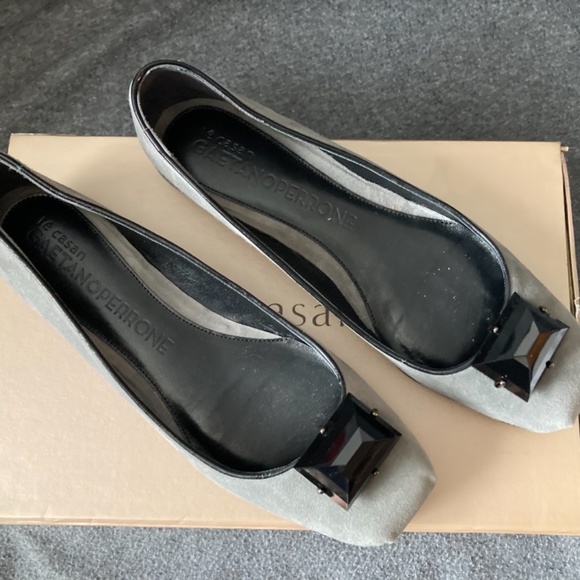 Gaetano Perrone for Te Cesan Grey Suede Jewel Flats Sz 37 - Picture 9 of 11